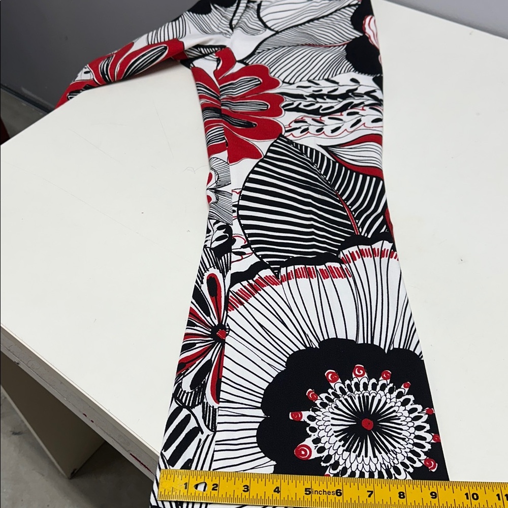 Dolce & Gabbana Red and Black Floral Wide Leg Pants - Picture 10 of 10
